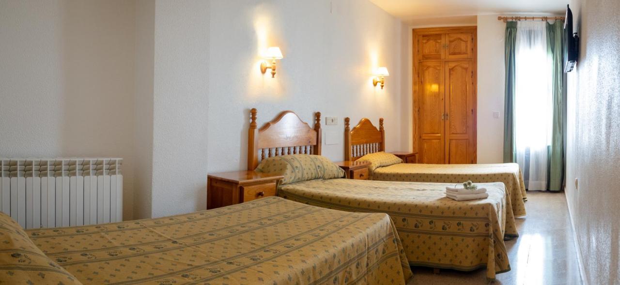 Hotel Valmar Villar de Olalla Extérieur photo